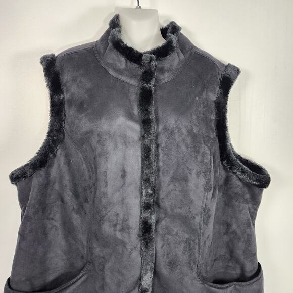 Denim & Co Womens Faux Suede Snap Front Vest Faux Fur Trim Size 1X Black Relaxed - Picture 3 of 10